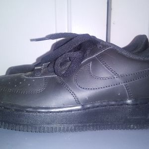 Black Air Force Ones